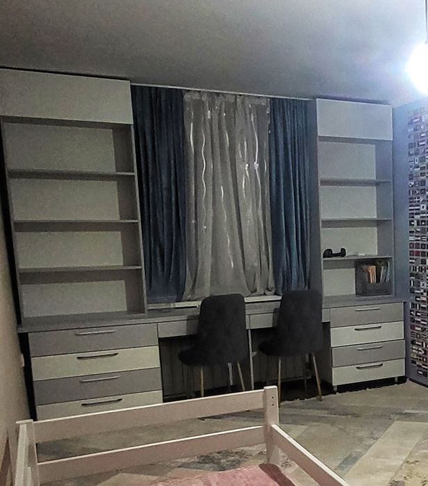 Стенка в детскую, парта