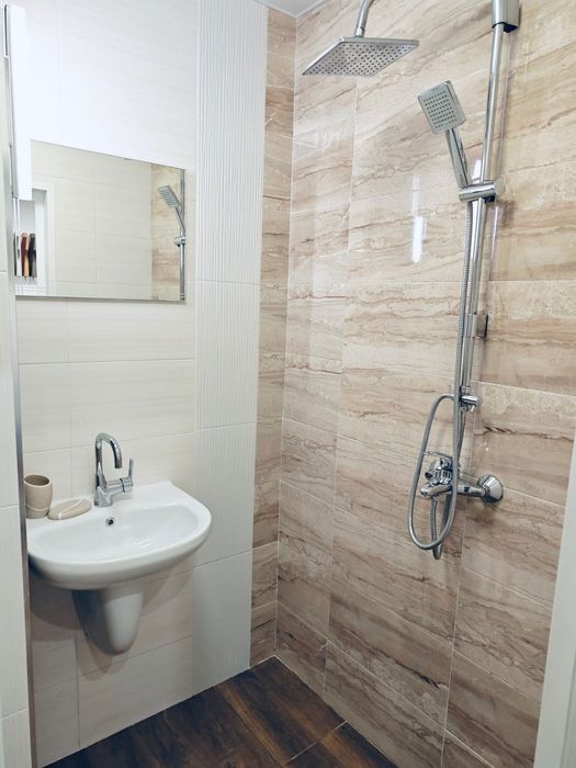 Дава се под наем Тристаен апартамент в София, Изток - 65 кв.м за 548.25 € - Снимка #14