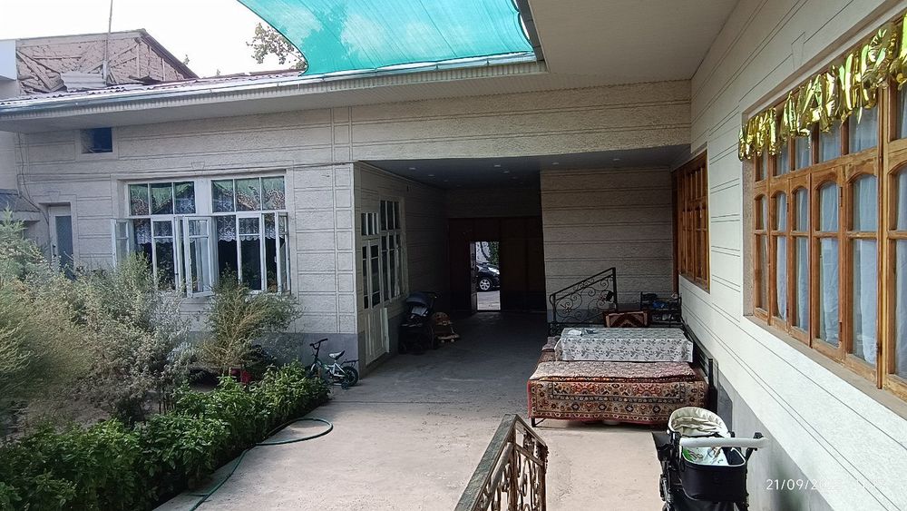 Srochni Uy sotiladi uch tepa Birlda