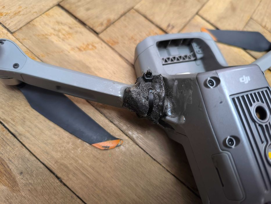 Дрон DJI Air 2S цял или на части + батерия.