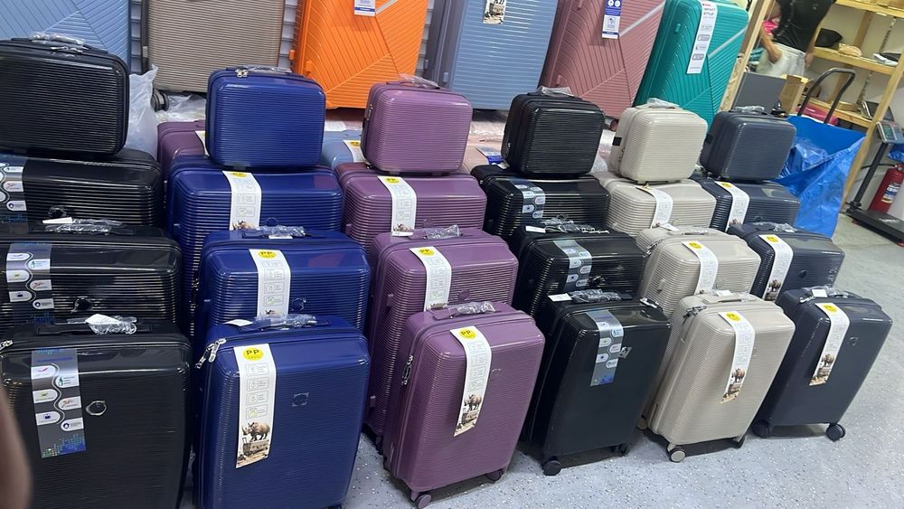 Комплект Чемоданов продаётся,.доставка или Отправка