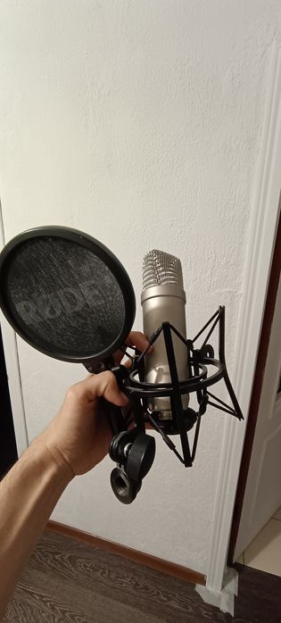 Микрофон Rode NT1-A