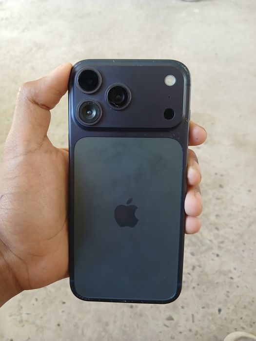 iPhone 17 pro max dubai