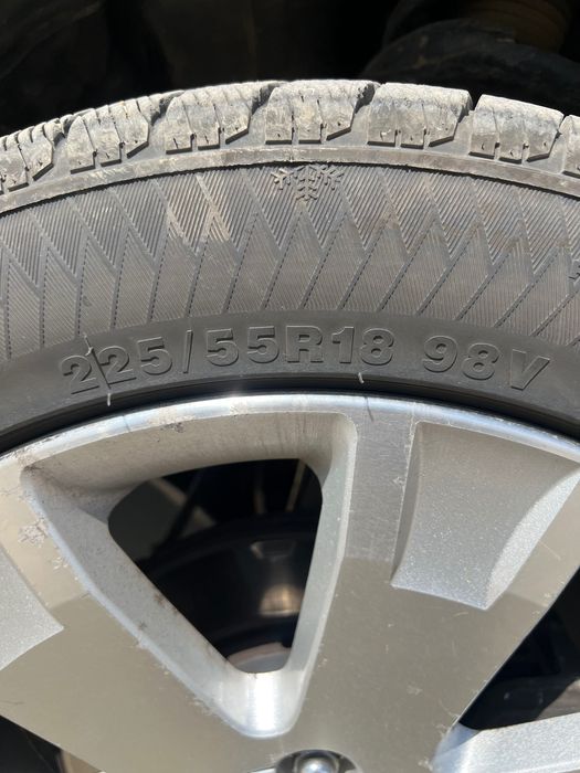 Зимни гуми 225/55/18 Gripmax