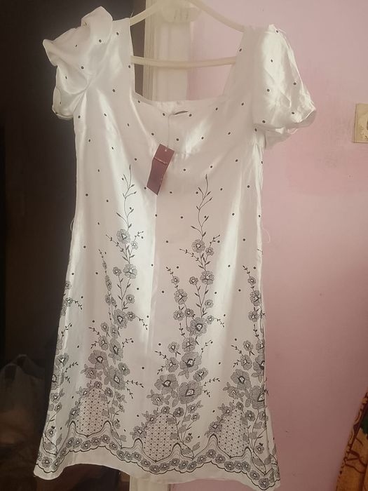 Продам платье новое