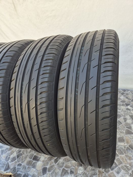 4бр 215 70 16 Toyo летни 21г