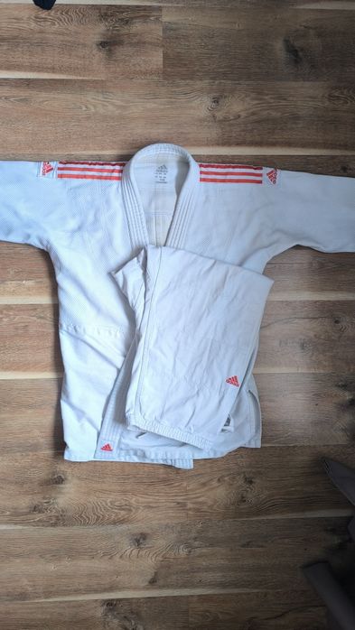 Adidas contest red 170 Кимоно для дзюдо