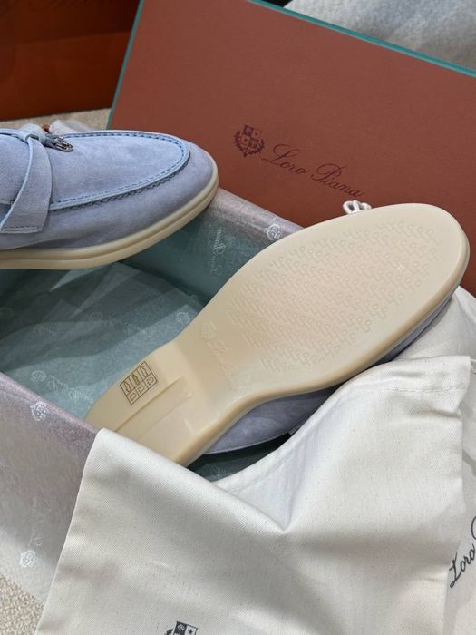 Papuci Loro Piana