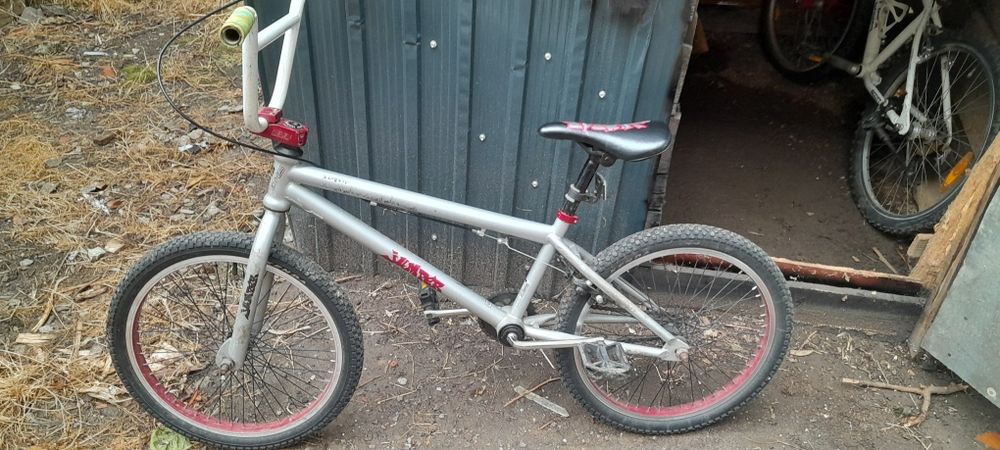Vând bmx dhs jumper