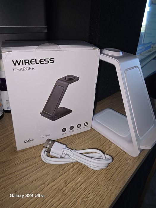 Безжично зарядно устройство за телефони и часовници