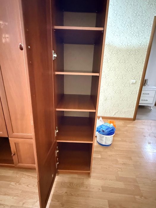 Шкаф узкий и широкий