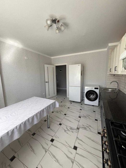 продается 2 комн кв р-н ЖК Евразия