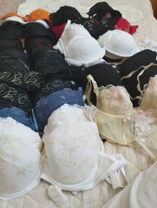 Разпродажба на сутиени внос Германия   над 90% намаление