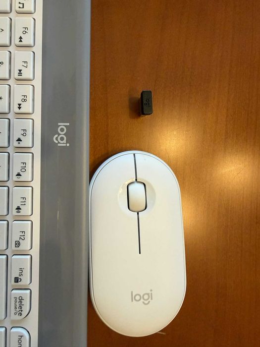 Безжична клавиатура и мишка комплект - Logitech MK470