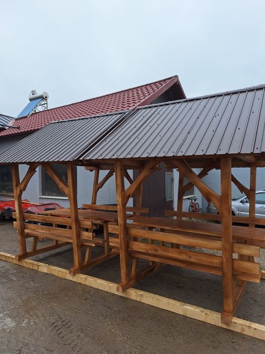 Foisor din lemn rășinoase