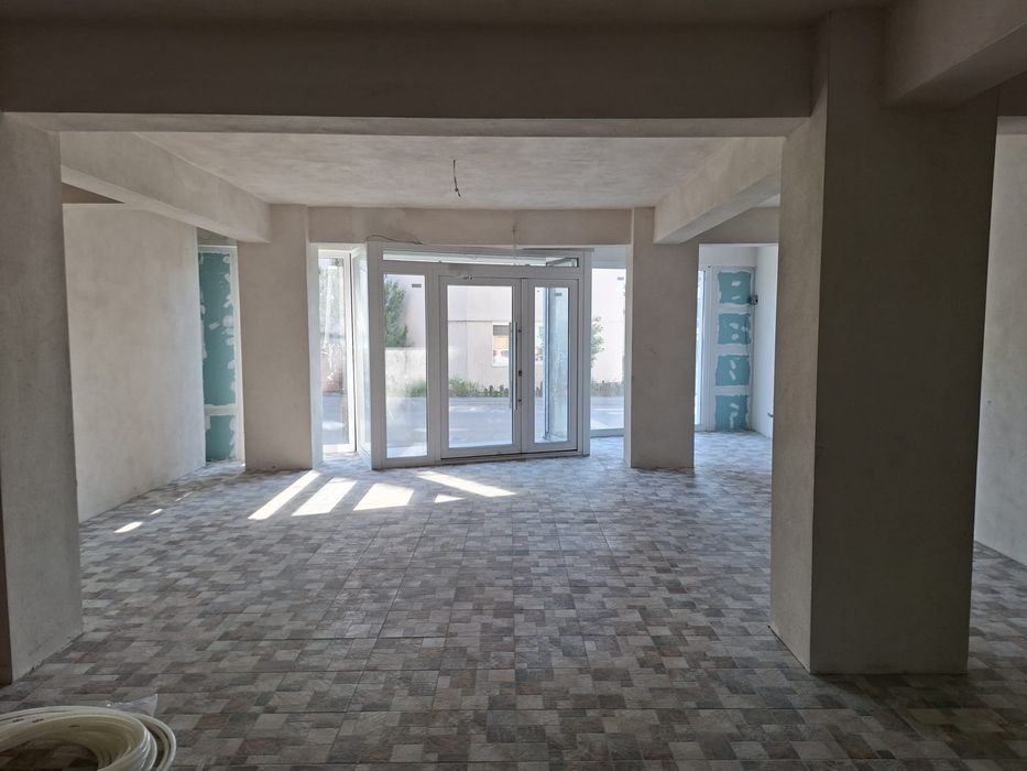Spatiu Comercial De Inchiriat 79mp