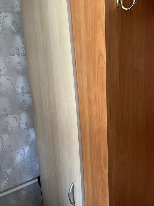 Продам шкаф для прихожей