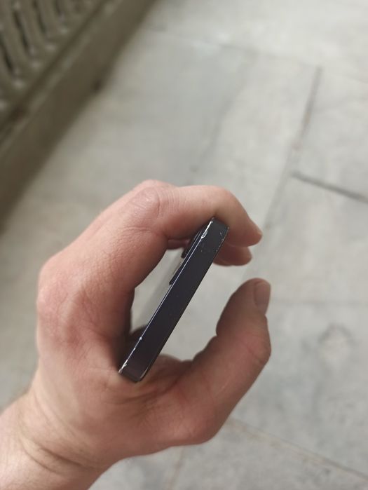 Продам iphone 12 mini 64gb