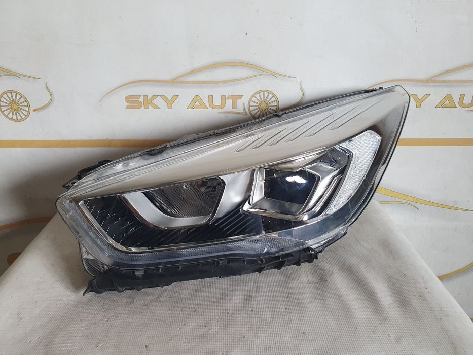 Far stanga lupa + led Ford Kuga 2 Facelift 2016 cod GV41-13W030-CJ