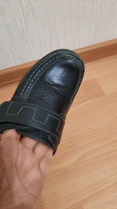 Продам туфли на мальчика