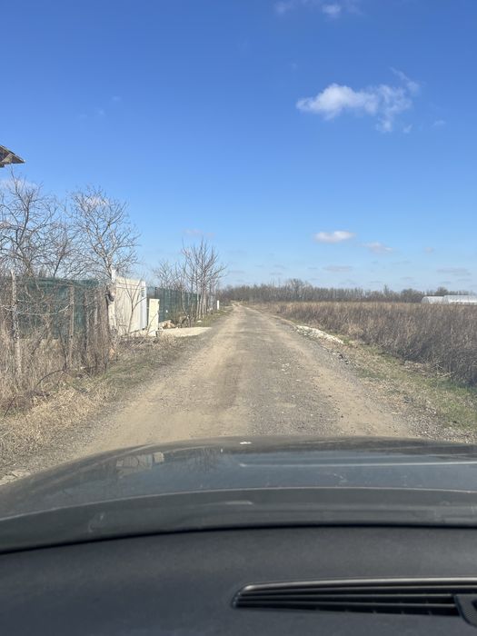 Teren intravilan de vanzare / parcelat