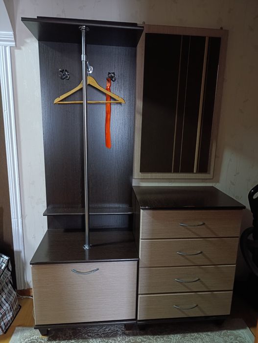 Прихожая , б/у, продаю