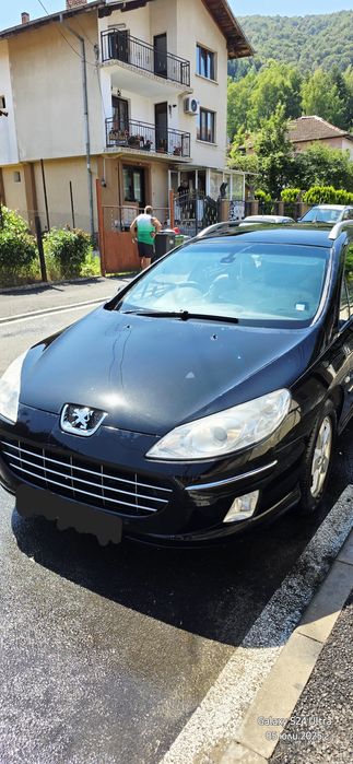 Продават се на части Пежо 407 и 307