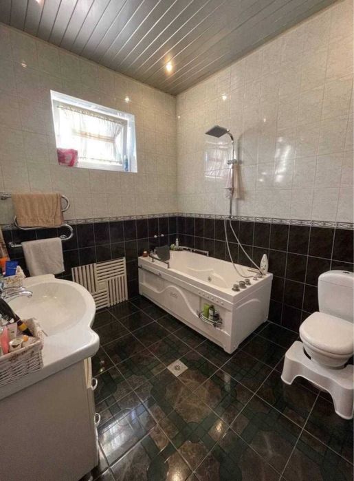 Гостиница России-Сдается дом из 10 комнат в самом центре города!