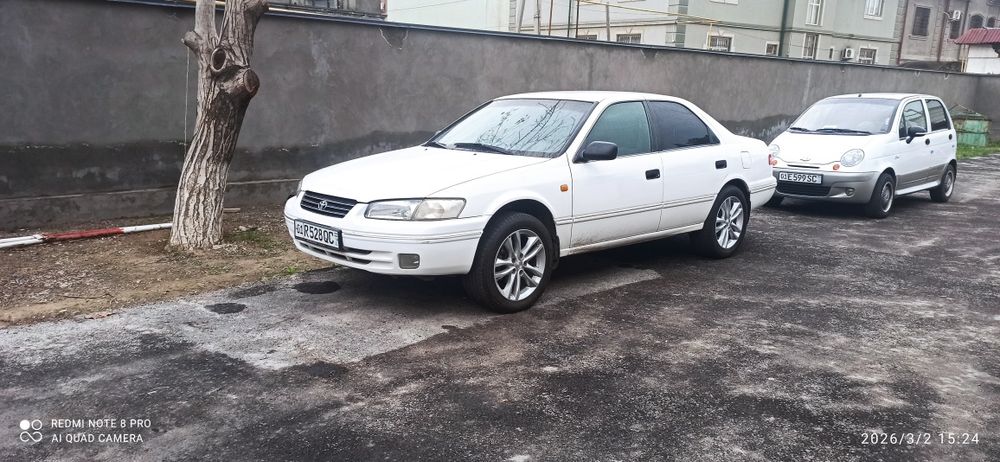 Toyota Camry 20 hechbek