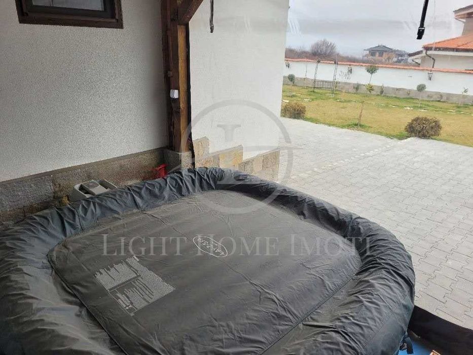 Продава се Къща в с. Марково, Област Пловдив - 400 кв.м за 1084 €/кв.м - Снимка #12