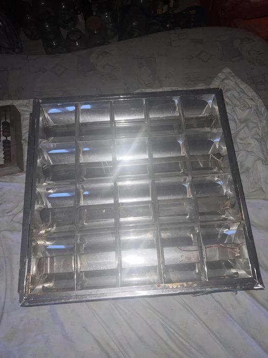 Светильник потолочный