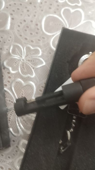 Продам женские часы