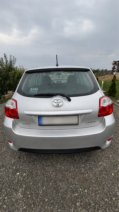 Toyota Auris 2011