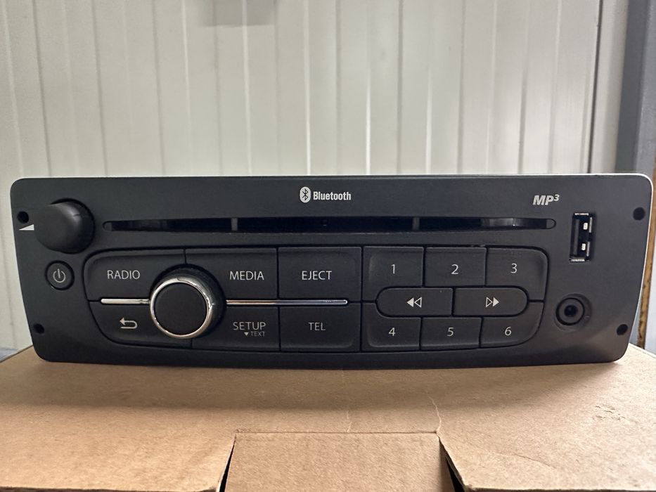 Radio cd player Renault Megane sau Scenic Iii