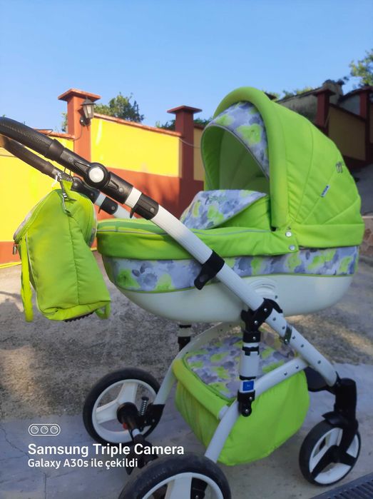 Бебешкаа Количка