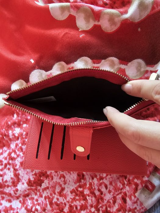 протмоне Beverly Hills Polo Club
Портмоне от еко кожа с метално лого