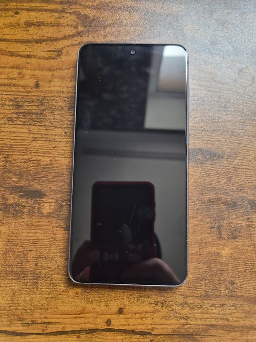 Продам телефон Samsung Galaxy s21 fe