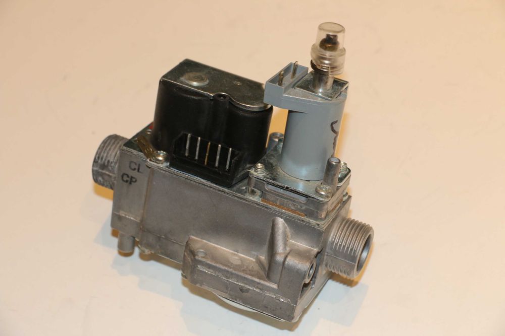 Vana de gaz Honeywell VK4105M 5090 4 Motan Start Bt cu bobina gri