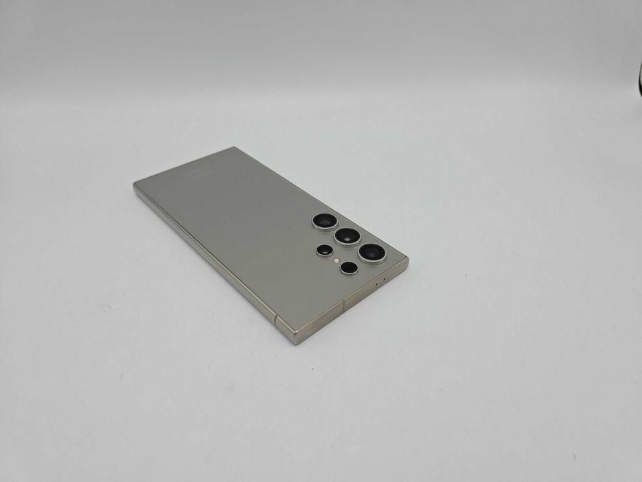 Samsung S24 Ultra Titanium Gray 256GB 12GB Ram DualSim Neverlocked Stare Buna