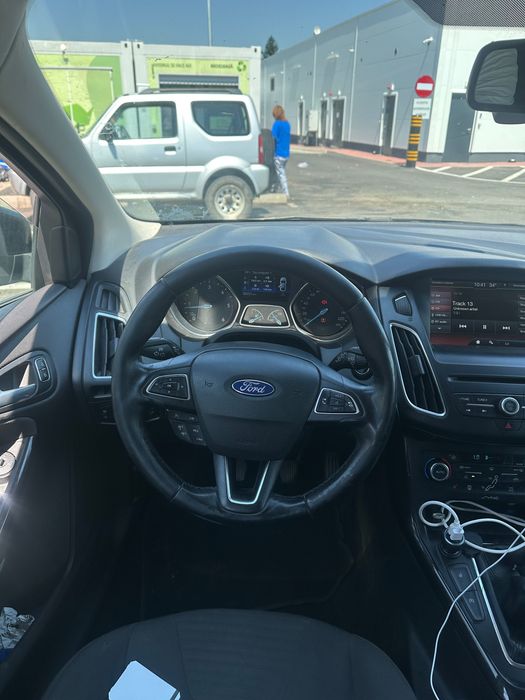 FORD Focus 0 — imagine 5