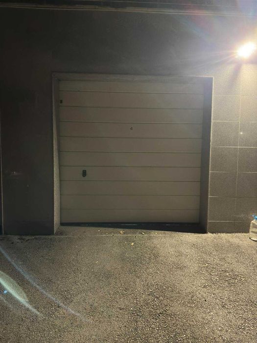 Дава се под наем Гараж / Паркомясто в София, Хиподрума - 28 кв.м за 250 € - Снимка #1