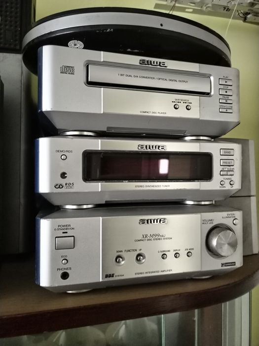 Turn Aiwa XR-M99 stereo