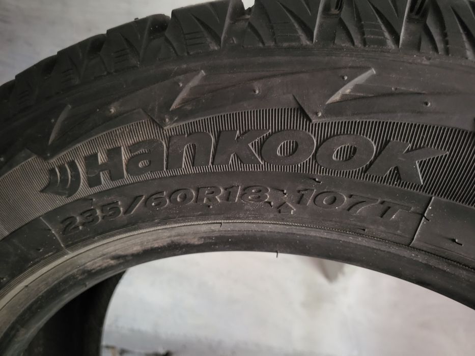 Продам шины зимнии