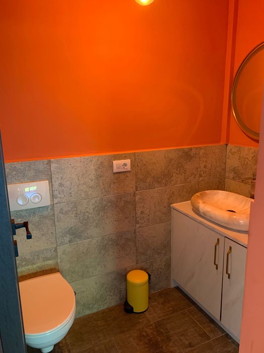 Apartament nou de închiriat