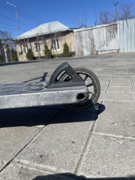 Трюковой самокат