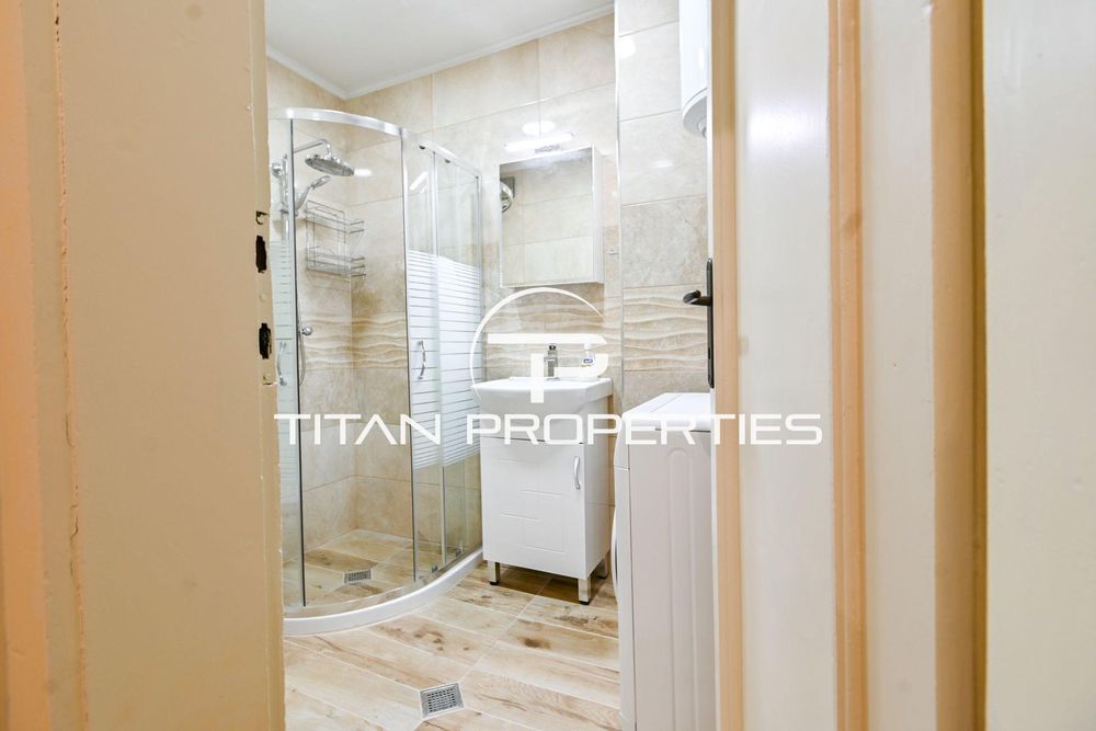 Дава се под наем Двустаен апартамент в София, Център - 68 кв.м за 797.64 € - Снимка #11