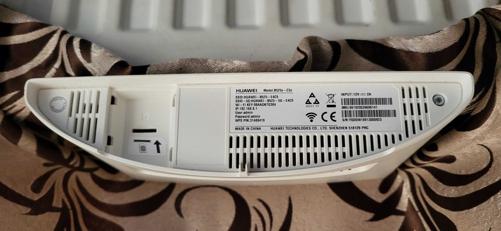 Router GSM Huawei B525s-23a, 2.4GHz5GHz, liber de retea