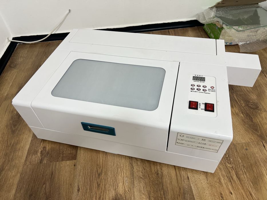 Лазерный гравировальный станок