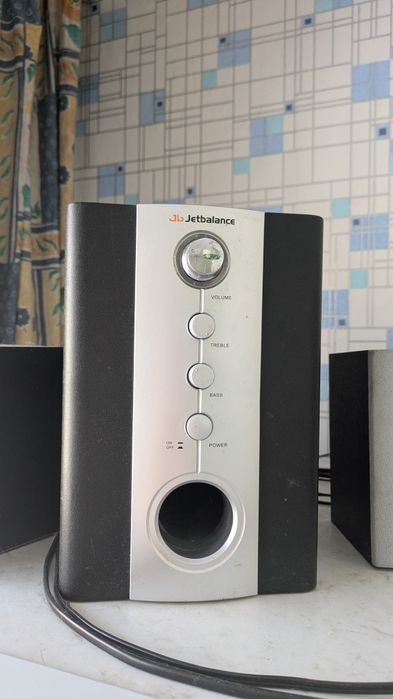 Продам колонки с сабвуфером