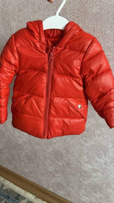 продам осенний детские куртки